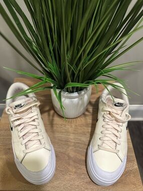 Nike Women's Court Legacy Lift Cream/White Sneakers